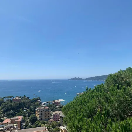 La Nave Sospesa Rapallo