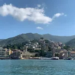 La Nave Sospesa * Ραπάλο
